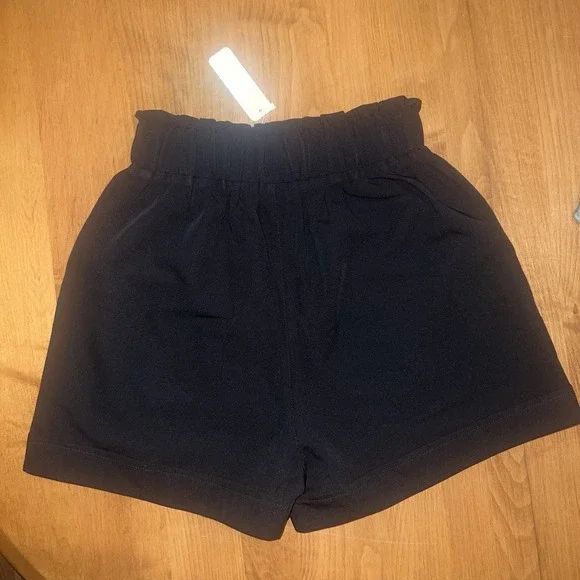 NEW Women's Glam Shorts Size‎ Medium, Black, High Waisted - Picture 4 of 9